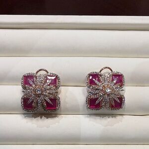 Chic Rose Gold Starburst Earrings